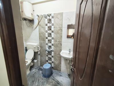 Bathroom Image of 1350 Sq.ft 3 BHK Apartment / Flat for rent in Nandi Manomay Meadows, Chikkalasandra Bengaluru for Rs. 30000