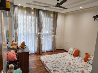 Bedroom Image of 1900 Sq.ft 4 BHK Apartment / Flat for sale in DDA Sector C Pocket 8, Vasant Kunj New Delhi for Rs. 58500000
