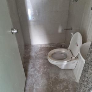 Bathroom Image of 1620 Sq.ft 3 BHK Apartment / Flat for rent in Vasupujya Shri Hraday Appartments, Paldi Ahmedabad for Rs. 27000