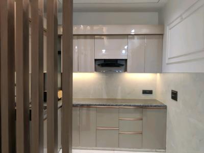 Kitchen Image of 1350 Sq.ft 3 BHK Apartment / Flat for sale in Lal Kuan Ghaziabad for Rs. 6065000