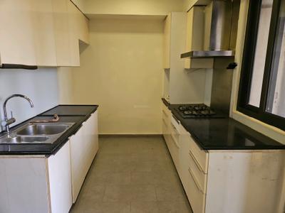 Kitchen Image of 1350 Sq.ft 2.5 BHK Apartment / Flat for sale in Lodha Dioro, Sion Mumbai for Rs. 39800000