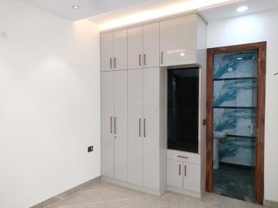 Bedroom Image of 1300 Sq.ft 4 BHK Builder Floor for sale in Deenpur New Delhi for Rs. 12800000