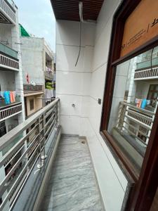 Balcony Image of 360 Sq.ft 1 BHK Builder Floor for rent in Shalimar Bagh New Delhi for Rs. 19000