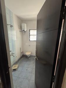 Bathroom Image of 1160 Sq.ft 2 BHK Apartment / Flat for rent in Manish Nagar Nagpur for Rs. 25000