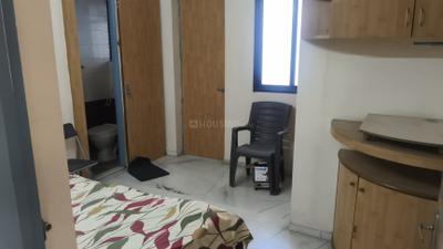 Bedroom Image of 1800 Sq.ft 3.5 BHK Apartment / Flat for sale in Magarpatta Grevillea, Magarpatta City Pune for Rs. 27000000