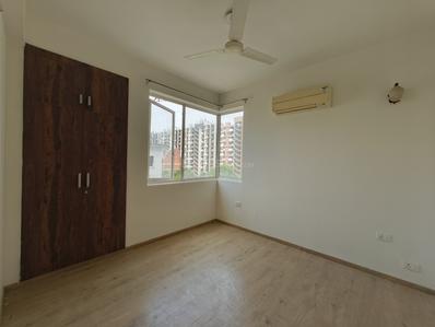 Bedroom Image of 1758 Sq.ft 3 BHK Apartment / Flat for rent in Experion The Heartsong, Sector 108 Gurgaon for Rs. 42000