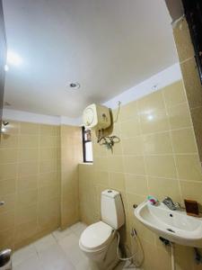 Bathroom Image of 2000 Sq.ft 3 BHK Apartment / Flat for rent in UDB UDB Harmony, Mahapura Jaipur for Rs. 18000