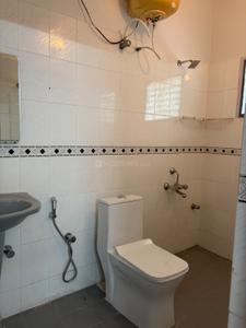 Bathroom Image of 1700 Sq.ft 3 BHK Apartment / Flat for rent in Sraddha Gardenia, C V Raman Nagar Bengaluru for Rs. 70000