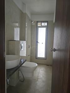 Common Bathroom Image of 1900 Sq.ft 3.5 BHK Apartment / Flat for sale in Vile Parle West Mumbai for Rs. 92500000