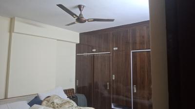 Bedroom Image of 1600 Sq.ft 3 BHK Apartment / Flat for rent in Vaishali Ghaziabad for Rs. 42000