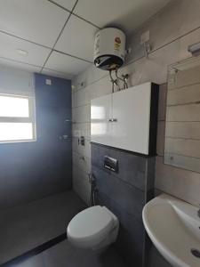 Bathroom Image of 1681 Sq.ft 3 BHK Apartment / Flat for sale in Vishraam Palais Grande, Ayyanthole Thrissur for Rs. 10700000