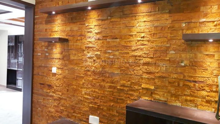 Jain East Parade Main Image 1