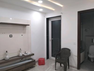 Bedroom Image of 1200 Sq.ft 3 BHK Builder Floor for sale in Shalimar Bagh New Delhi for Rs. 27500000