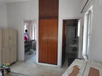 Bedroom Image of 500 Sq.ft 1 RK Builder Floor for rent in Hauz Khas New Delhi for Rs. 30000