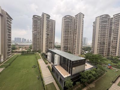 Balcony Image of 3350 Sq.ft 4 BHK Apartment / Flat for sale in Indiabulls Enigma, Sector 110 Gurgaon for Rs. 48500000