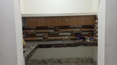 Kitchen Image of 150 Sq.ft 3 BHK Independent House for rent in Refinery Nagar Mathura for Rs. 11000