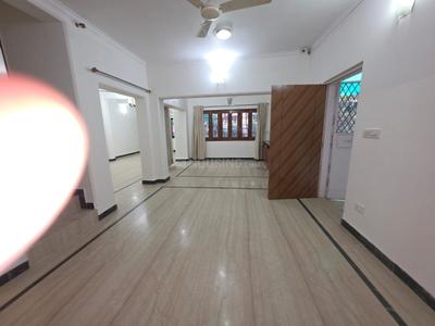 Hall Image of 2000 Sq.ft 3.5 BHK Duplex for sale in DDA B5 and 6 Block D, Vasant Kunj New Delhi for Rs. 46000000