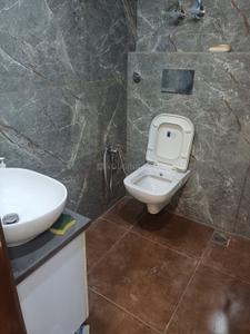 Bathroom Image of 800 Sq.ft 2 BHK Builder Floor for sale in Paschim Vihar New Delhi for Rs. 13500000