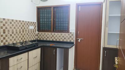 Kitchen Image of 1200 Sq.ft 2 BHK Builder Floor for rent in Teachers Colony Bengaluru for Rs. 52000