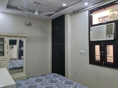 Bedroom Image of 650 Sq.ft 2 BHK Builder Floor for rent in Tilak Nagar New Delhi for Rs. 24999