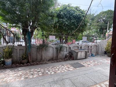 Image of 2000 Sq.ft 2 BHK Independent House for rent in Sector 19, Faridabad for Rs. 25000