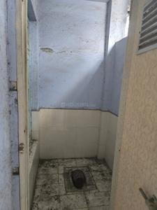 Bathroom Image of 400 Sq.ft 1 BHK Apartment / Flat for rent in Khatodra Wadi Surat for Rs. 9000