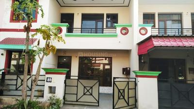 Image of 1500 Sq.ft 6 BHK Independent House for sale in Lohgarh, Zirakpur for Rs. 18500000