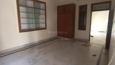 Bedroom Image of 1650 Sq.ft 3 BHK Builder Floor for rent in Mahmoorganj Varanasi for Rs. 26000
