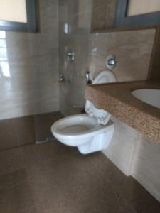 Common Bathroom Image of 1200 Sq.ft 2 BHK Apartment / Flat for rent in Amanora Adreno Towers, Hadapsar Pune for Rs. 50000