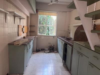 Kitchen Image of 1300 Sq.ft 2 BHK Independent House for rent in Andheri West Mumbai for Rs. 125000