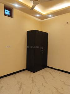Bedroom Image of 1300 Sq.ft 4 BHK Independent House for rent in GMS Road Dehradun for Rs. 32000