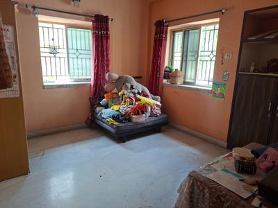 Bedroom Image of 800 Sq.ft 2 BHK Apartment / Flat for sale in Naktala Kolkata for Rs. 4200000