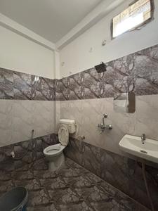 Bathroom Image of 800 Sq.ft 2 BHK Builder Floor for rent in Shri Ram Tower, Basharatpur Gorakhpur for Rs. 12000