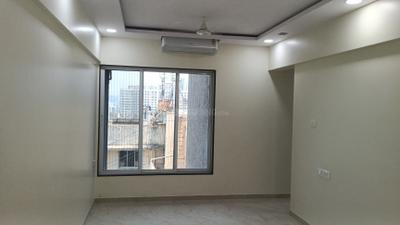 Living Room Image of 700 Sq.ft 2 BHK Apartment / Flat for rent in Tristar Bc Corp Arista, Bandra East Mumbai for Rs. 80000