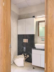 Common Bathroom Image of 1720 Sq.ft 3 BHK Apartment / Flat for sale in Calista Heights, Noida Extension Greater Noida for Rs. 10311200