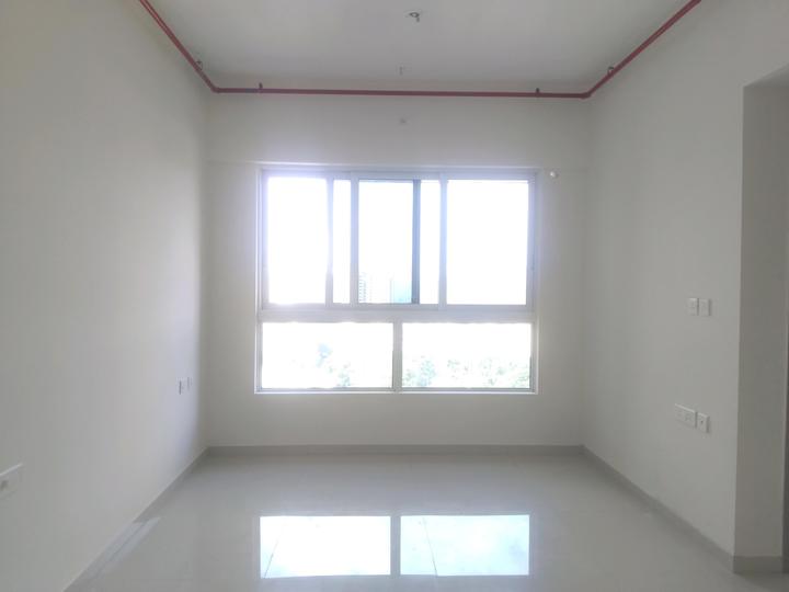 Wadhwa TW Gardens Main Image 1