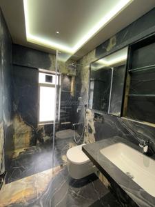 Bathroom Image of 800 Sq.ft 2 BHK Apartment / Flat for sale in Khar West Mumbai for Rs. 38000000