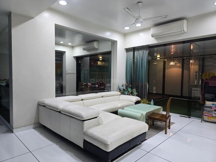 JP Iscon Platinum Main Image 1