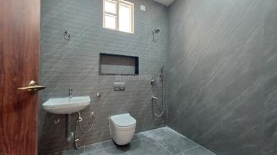 Bathroom Image of 2100 Sq.ft 3 BHK Independent House for sale in Cheran Ma Nagar Coimbatore for Rs. 15000000