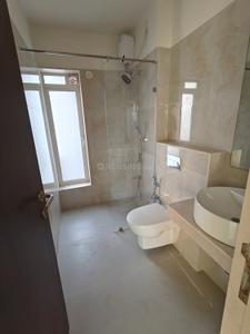 Bathroom Image of 1600 Sq.ft 3 BHK Apartment / Flat for sale in L And T West Square, Seawoods Navi Mumbai for Rs. 40000000