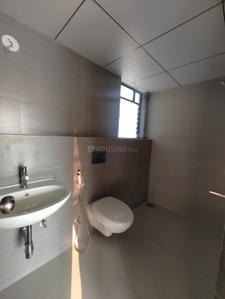 Bathroom Image of 1400 Sq.ft 3 BHK Apartment / Flat for sale in Gera World Of Joy S, Upper Kharadi Pune for Rs. 15600000