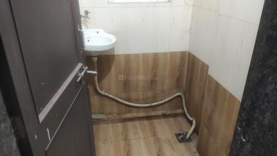 Bathroom Image of 620 Sq.ft 1 BHK Apartment / Flat for rent in Kothrud Pune for Rs. 26000