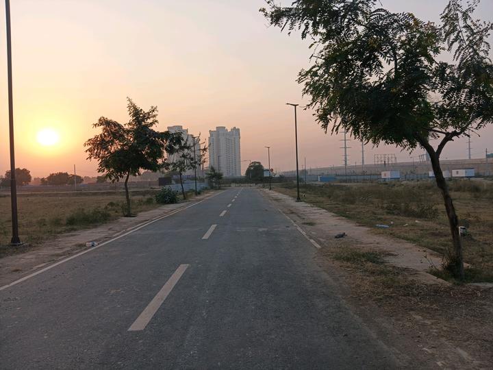 Vatika Express City Plots Main Image 1