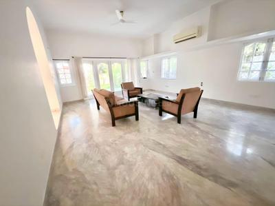 Hall Image of 4000 Sq.ft 3 BHK Independent House for rent in Panaiyur, Sholinganallur Chennai for Rs. 300000