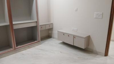 Bedroom Image of 1600 Sq.ft 4 BHK Apartment / Flat for sale in Shalimar Garden Ghaziabad for Rs. 13500000