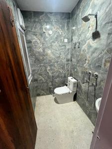 Bathroom Image of 675 Sq.ft 2 BHK Builder Floor for rent in Sector 23 Dwarka New Delhi for Rs. 21000