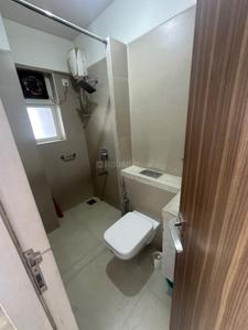 Bathroom Image of 510 Sq.ft 1 BHK Apartment / Flat for rent in Parel Mumbai for Rs. 55000