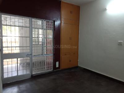 Bedroom Image of 1000 Sq.ft 2 BHK Apartment / Flat for sale in DDA Flats Vasant Kunj, Vasant Kunj New Delhi for Rs. 26000000