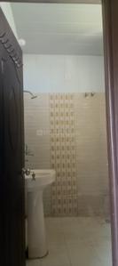 Bathroom Image of 1800 Sq.ft 3 BHK Independent House for rent in Aman Vihar Dehradun for Rs. 35000