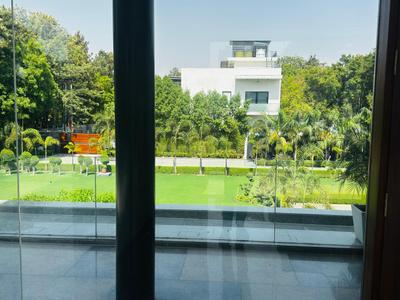 Balcony Image of 43560 Sq.ft 5 BHK Farm House for sale in DLF Farms New Delhi for Rs. 350000000